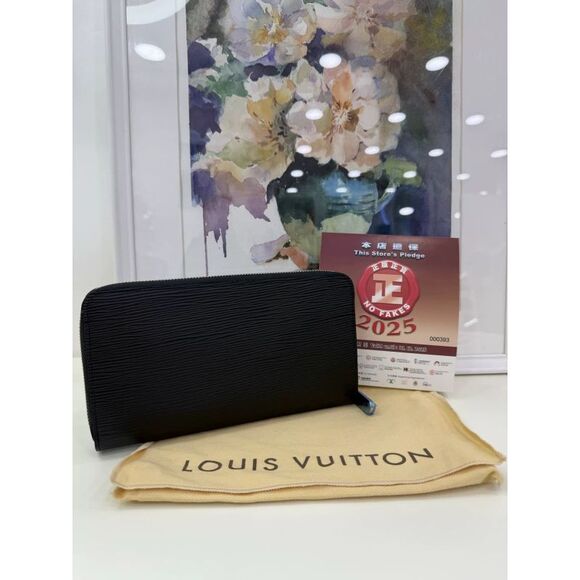 Louis Vuitton Women Pre-Loved Bag Brand New Condition